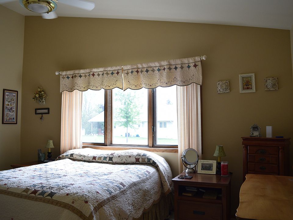 1st image of 1019 S Park Ave