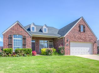 5710 Ashbrook Dr, Bartlesville, OK 74006