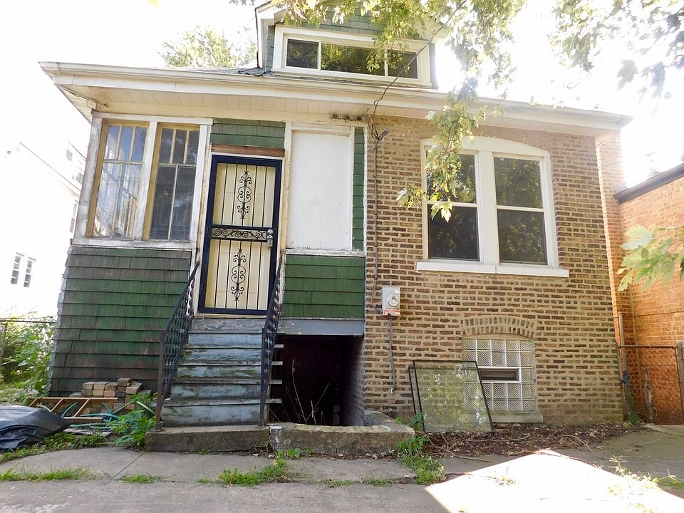 2nd image of 1240 W 97th St