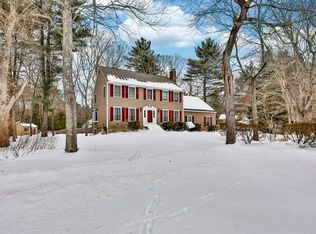 1 Deer Path Ln, Mansfield, MA 02048