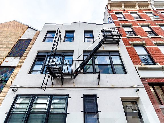 3rd image of 1100 Dekalb Ave #2R