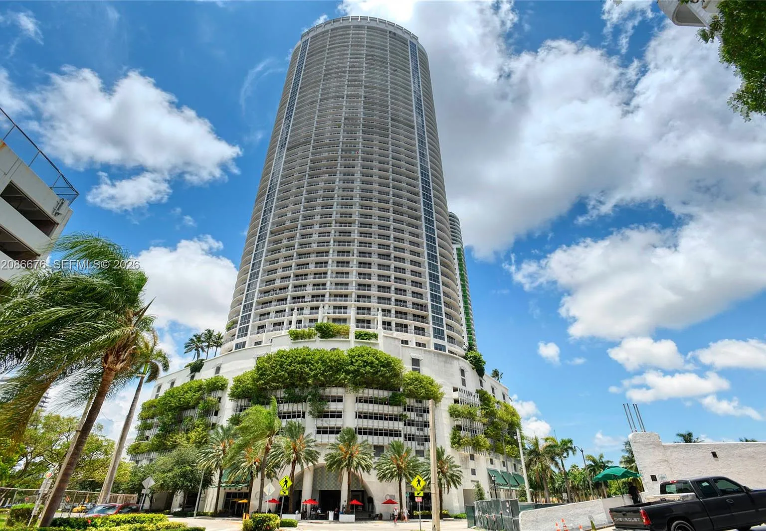 Opera Tower Condo — Photo 1