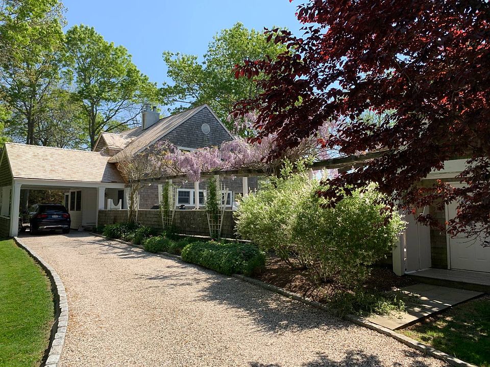 1st image of 26 Horseshoe Dr