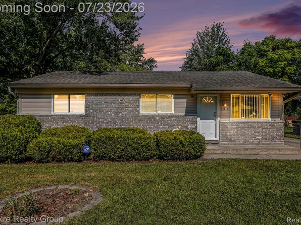15819 Kerstyn St, Taylor, MI 48180