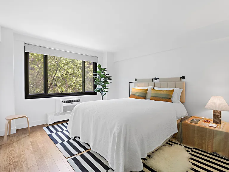 420 E 64th St #3E — Photo 11