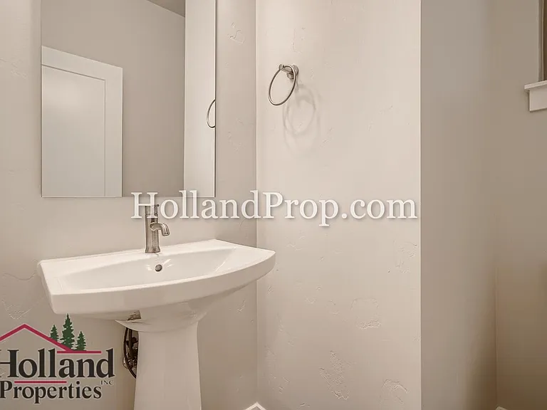 8126 SE Reddington St — Photo 13