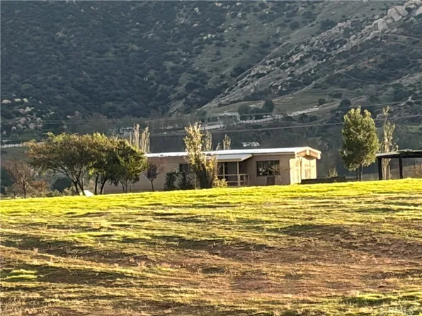 42750 Hill Top Dr, Banning, CA 92220