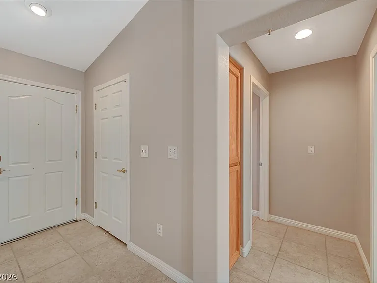 10609 Paradise Point Dr — Photo 30