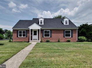 210 Clearview Rd, Hanover, PA 17331