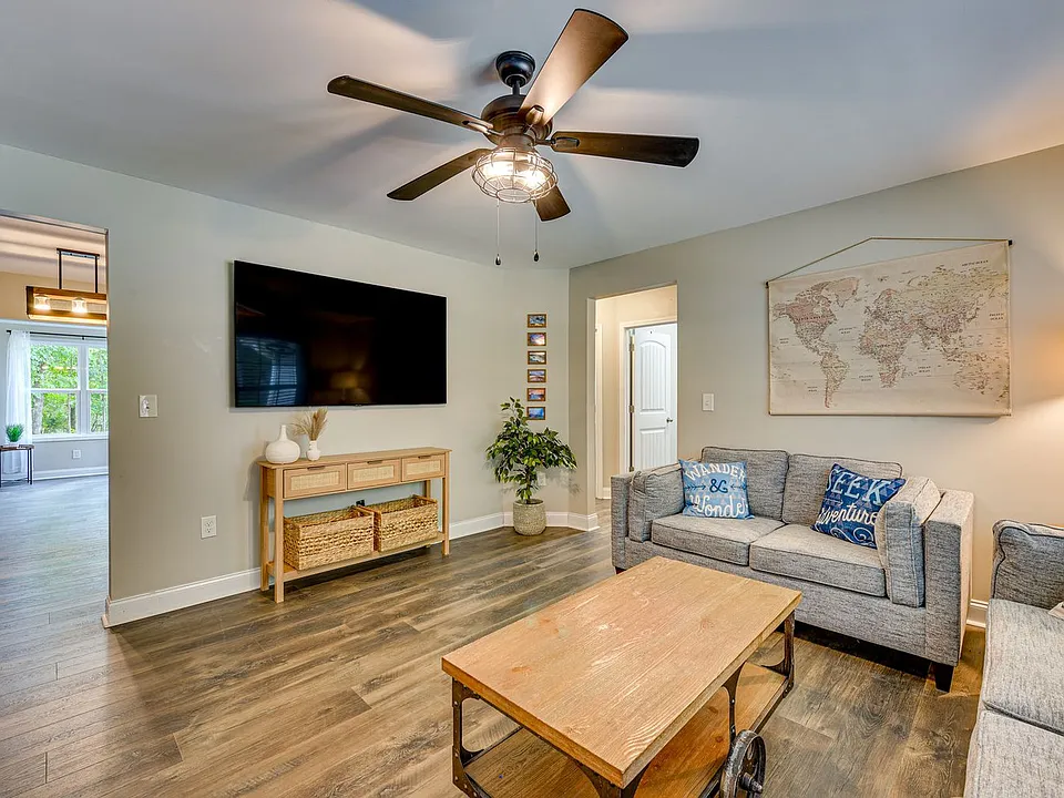 4313 Crow Rd #ID1579701P