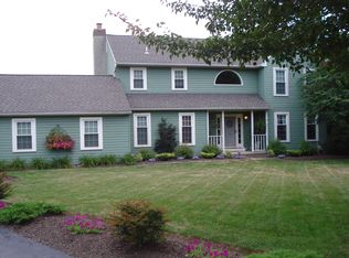 30 Farmingdale Ln, Newark, DE 19711