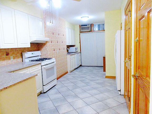 2nd image of 6140 Catalpa Avenue # Fl 1ST