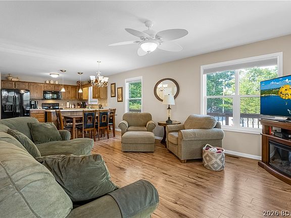 2nd image of 29 Lake Forest Rd