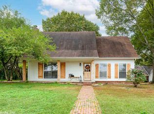3 Laura Ln, Conway, AR 72034