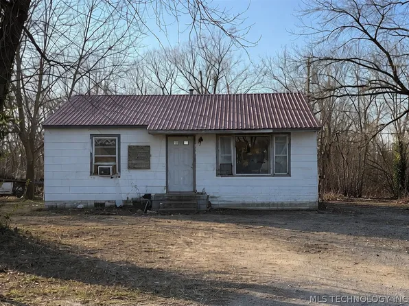 2101 S Johnstone Ave, Bartlesville, OK 74003
