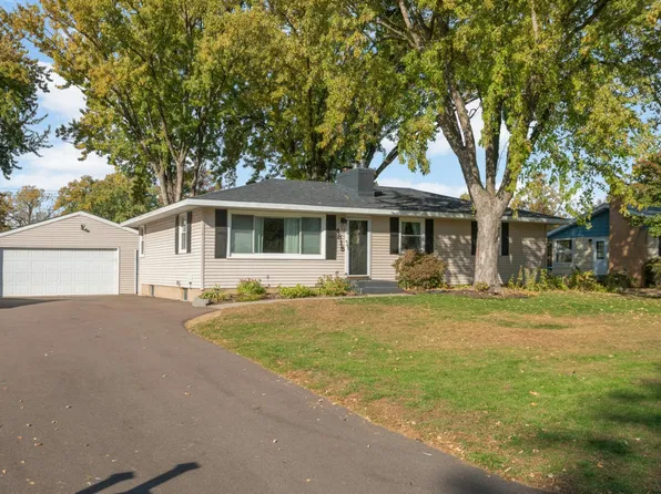 4815 Sharon Ln, White Bear Lake, MN 55110