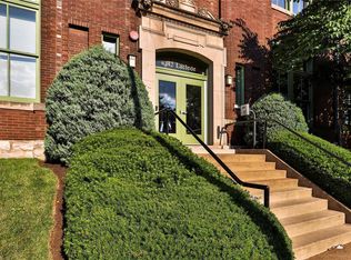 4242 Laclede Ave APT 207, Saint Louis, MO