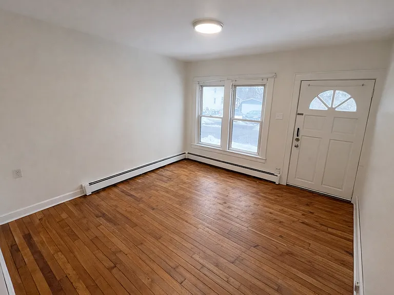 1211 Pine St — Photo 8