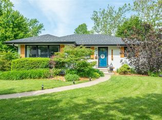 4032 42nd St, Des Moines, IA 50310