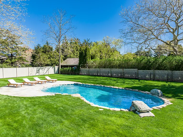 336 Bluff Rd — Photo 3