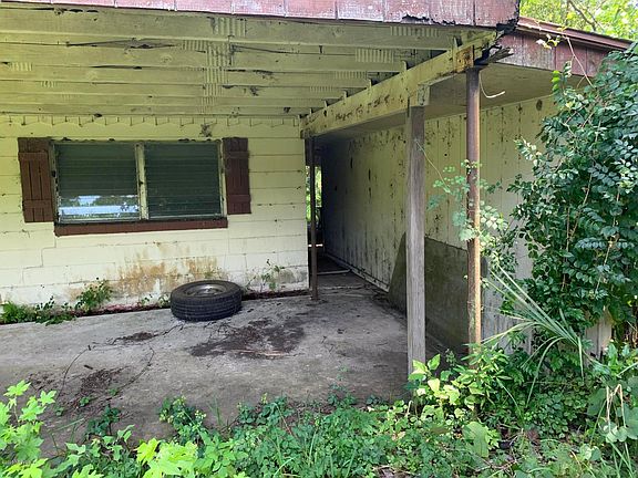 3rd image of 5757 Hyde Park Cir