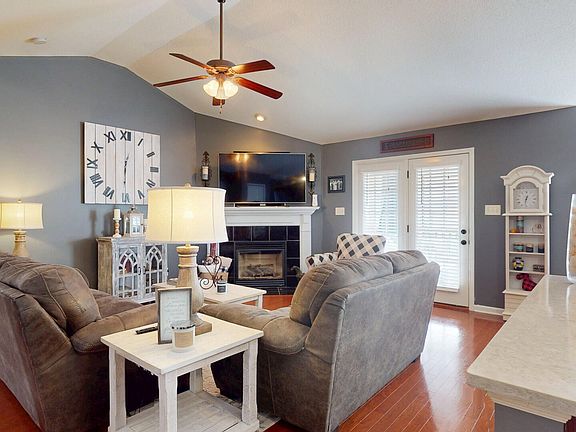 2nd image of 5710 Copperleaf Dr
