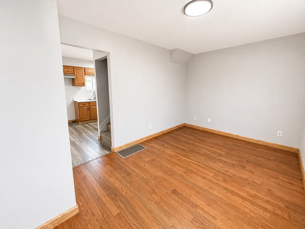 Building Photo - 378 Hawkes Ave