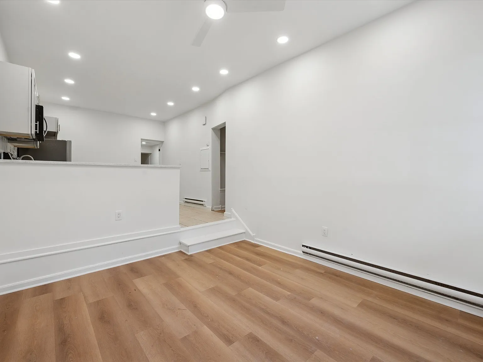 1 bed, 1000 sqft, $2,000 — Photo 3