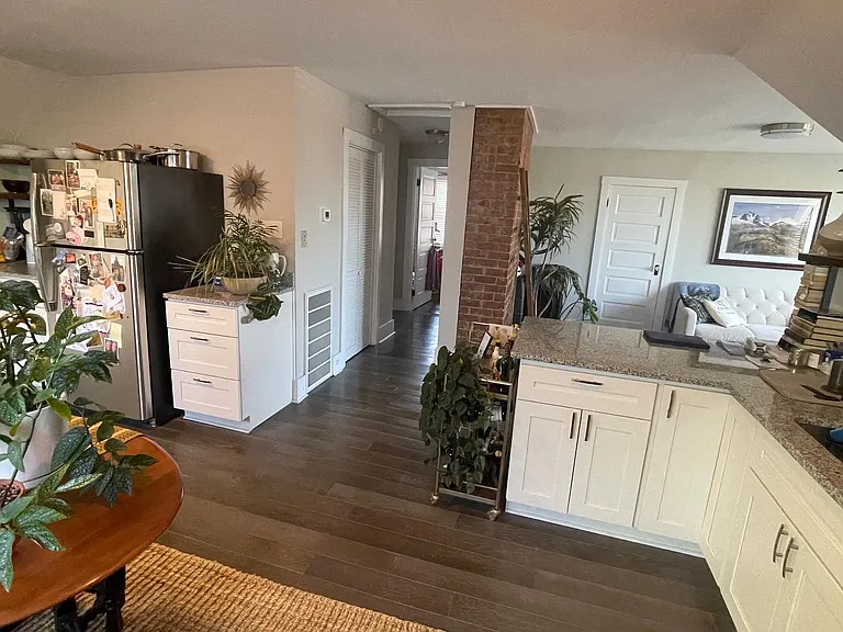 1419 Locust St #3 — Photo 4
