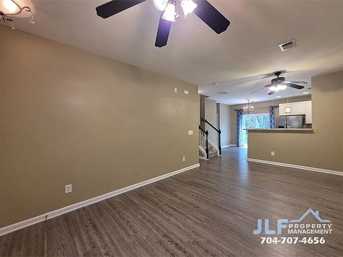 15417 Tully House Ct — Photo 3