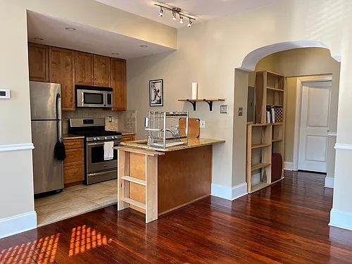 4900 Cedar Ave #1C Photo 1