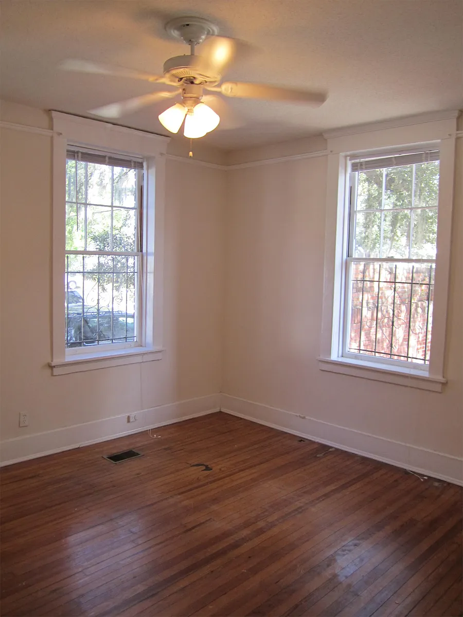 Large bedroom - 1712 Abercorn St #B3