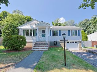 37 Cliftondale Ave, Saugus, MA 01906