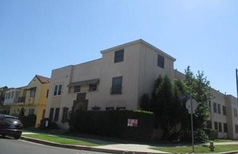 Corner Building