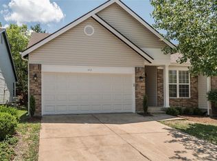842 Whispering Village Cir, Ballwin, MO 63021