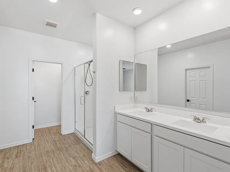 5528 W McNeil St — Photo 15