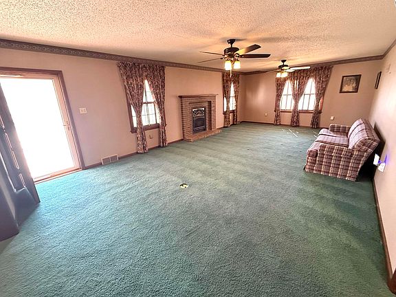 4th image of 624 N Springfield Ave