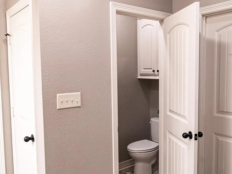 7352 Kingsport Ln — Photo 32