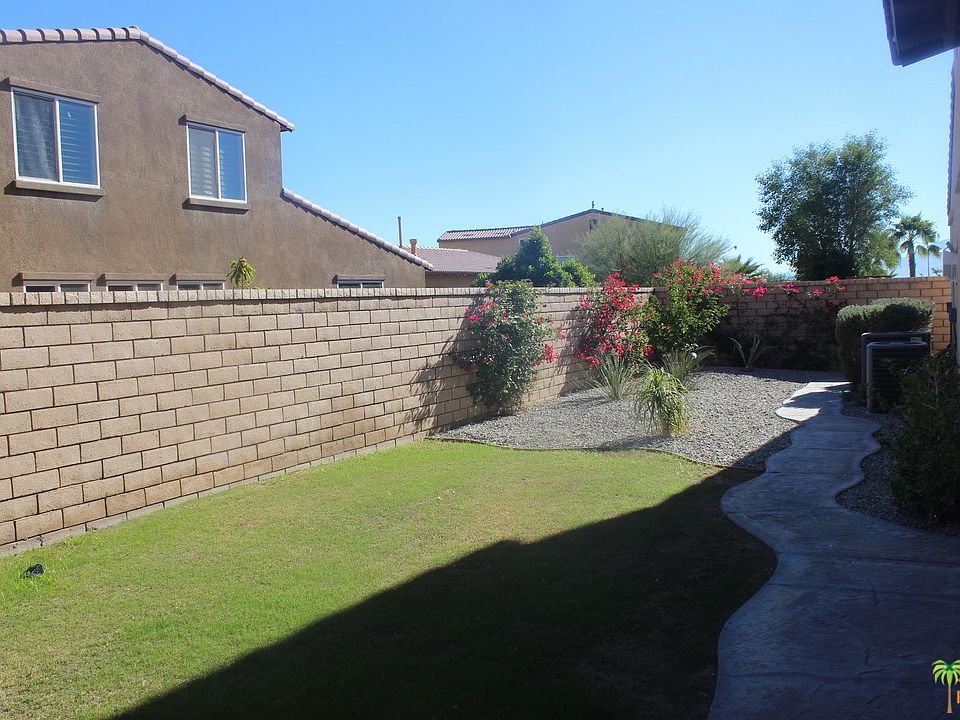 1st image of 40599 Amador Dr