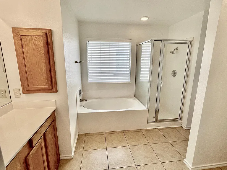 5373 Hartson — Photo 15
