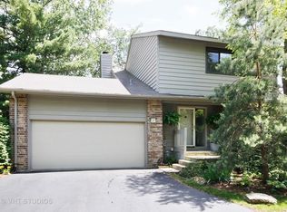 17 Brook Ln, Palos Park, IL 60464