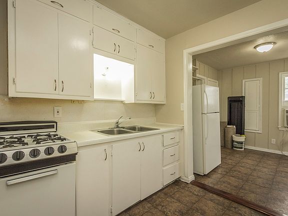 4th image of 204 E Franklin Ave