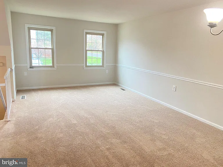 12116 Stallion Ct — Photo 6