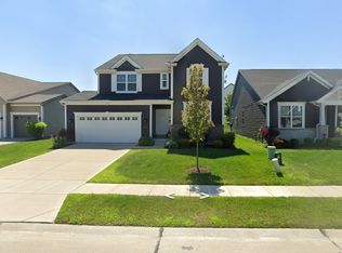 1052 Sandfort Farm Dr, Saint Charles, MO 63301