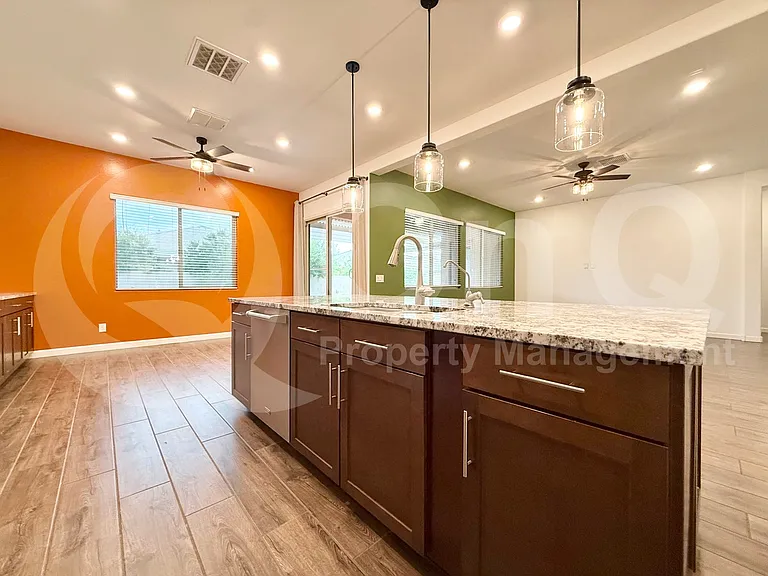 9821 E Thornbush Ave — Photo 6