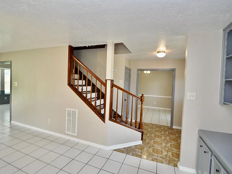 6822 La Puente Dr — Photo 4