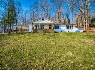 110 Red Bud Ln, Livingston, TN 38570