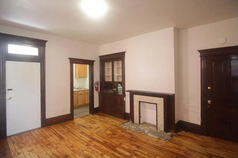 Building Photo - 424 Franklin Ave #1