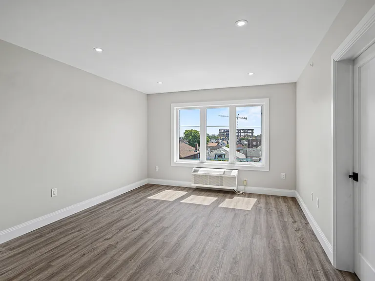8501 Kennedy Blvd #305 — Photo 6