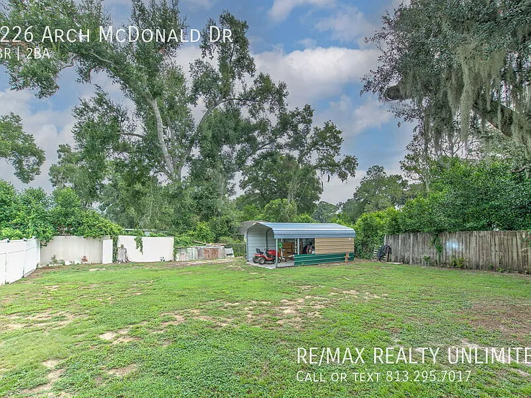 2226 Arch McDonald Dr — Photo 32